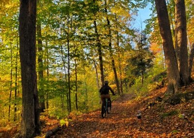 Initiation vélo de montagne mont-tremblant à l'automne