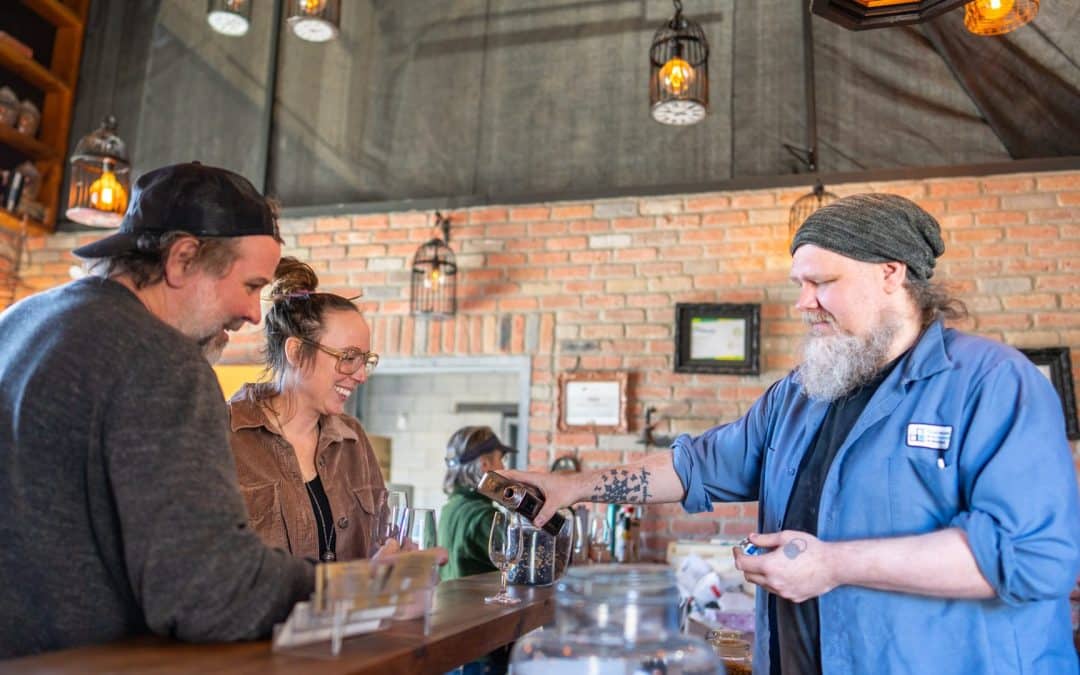 Fabrication artisanale dans les Laurentides : visite microbrasserie et distillerie